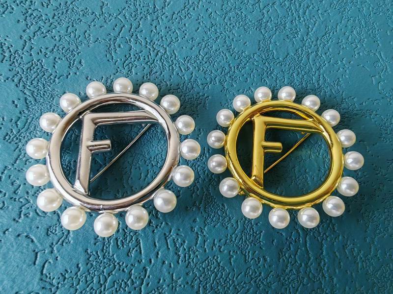 Fendi brooch 05lyx4